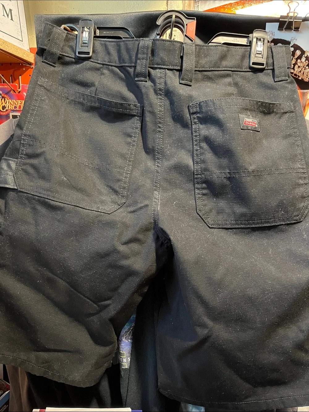 Dickies Men’s relaxed fit  Black cargo shorts